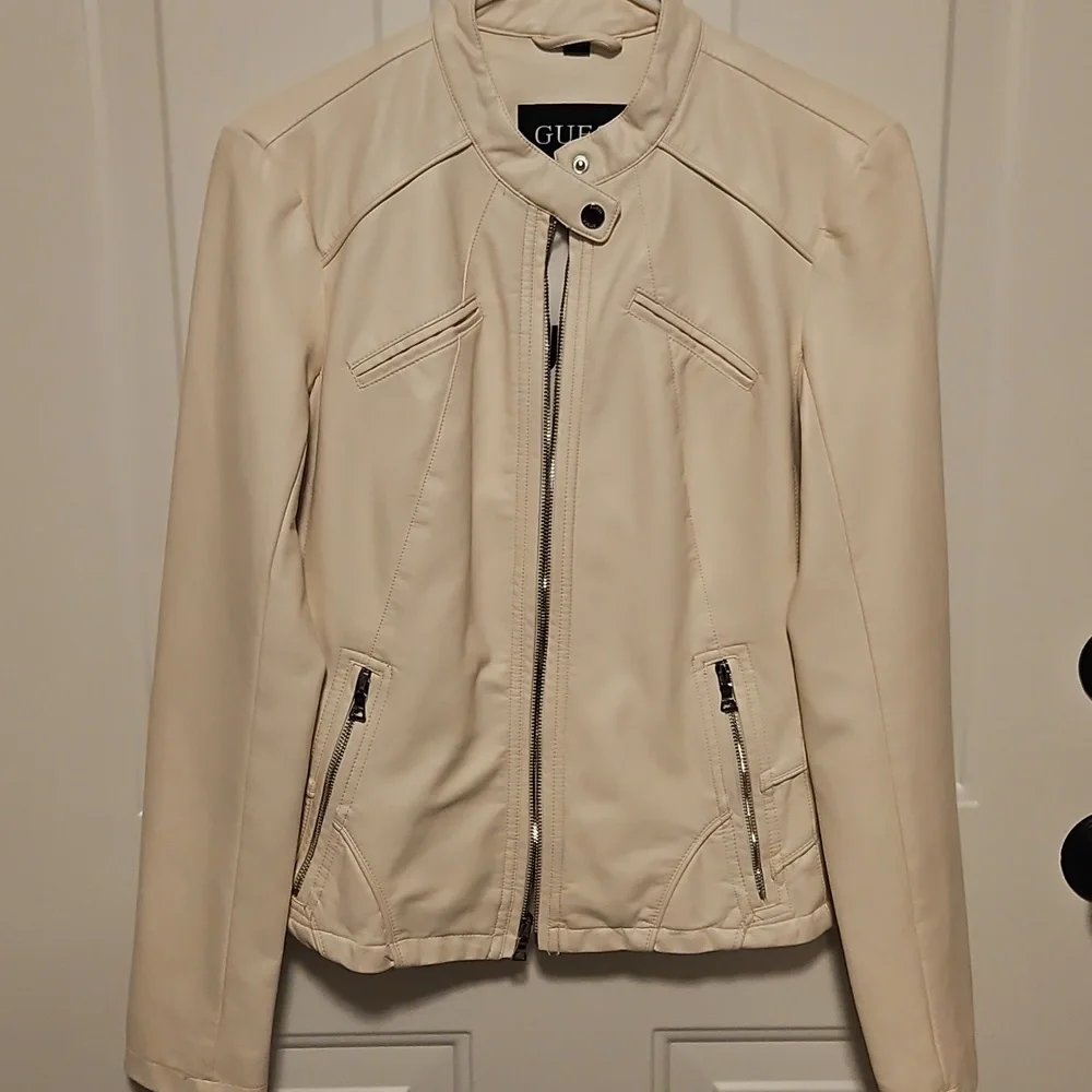 GUESS Faux Leather White Moto Jacket - Picture 2 of 8